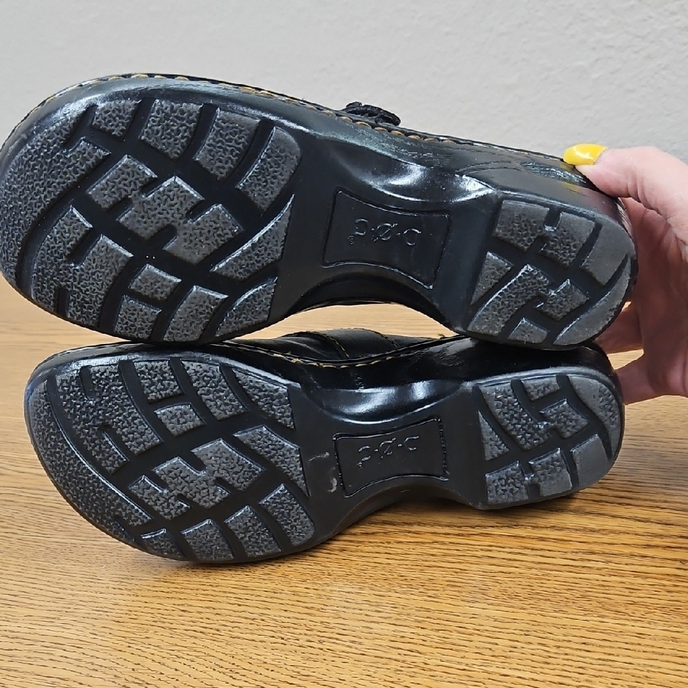 Black Leather Slip-On‎ Clogs with Buckle - Picture 5 of 5